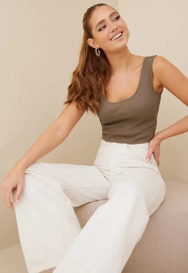 Vero Moda Vmamaliefalka Sl Crop Top Jrs Ga Linne Tight Fit Fossil