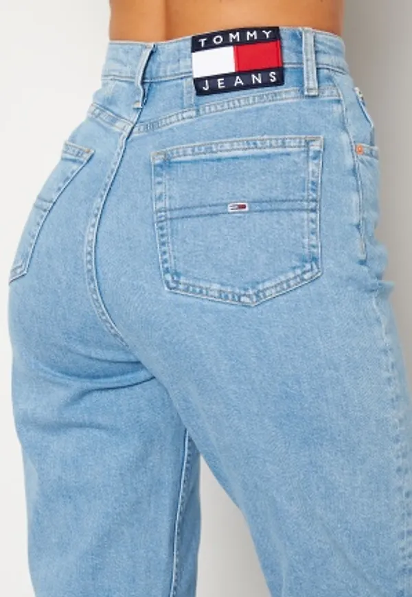 TOMMY JEANS Mom Jeans 1A5 Denim Medium 29/32