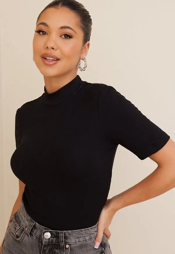 Pieces Pcbirdie Ss T-Neck Noos Bc T-shirts Black