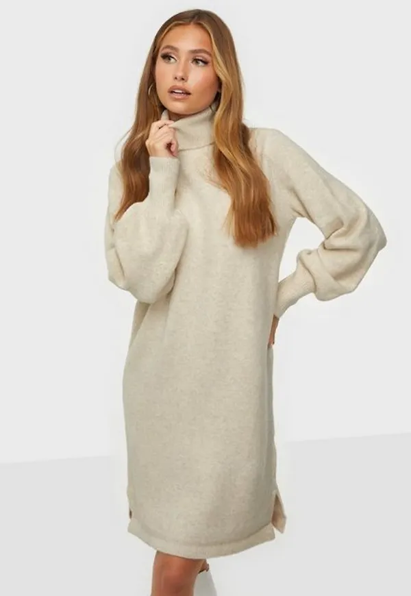 Pieces Pcskyla Ls Roll Neck Wool Knit Dres Långärmade klänningar Birch