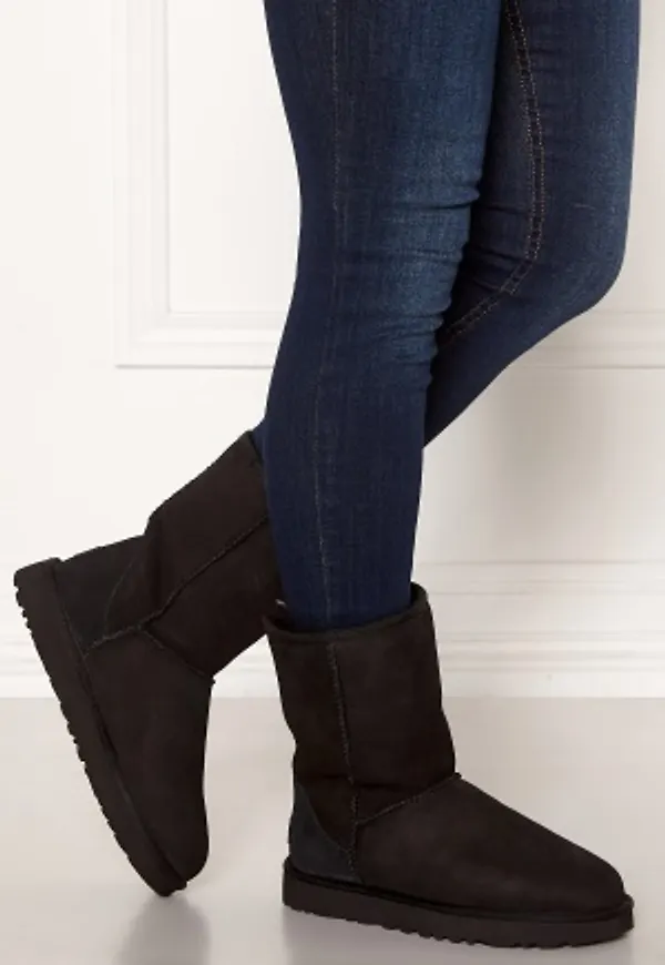 UGG Classic Short II Black 41