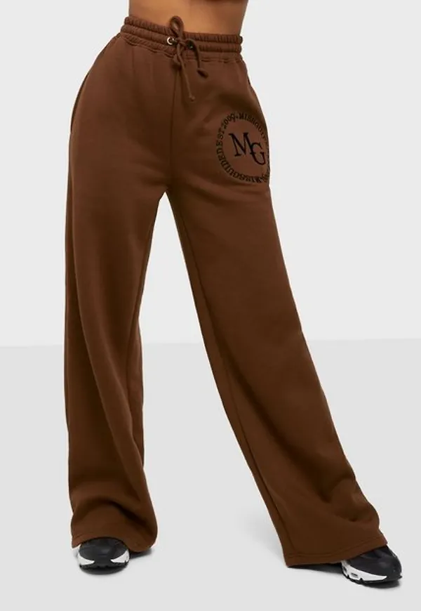 Missguided Emb Missguided Straight Leg Jogger Mjukisbyxor Brown