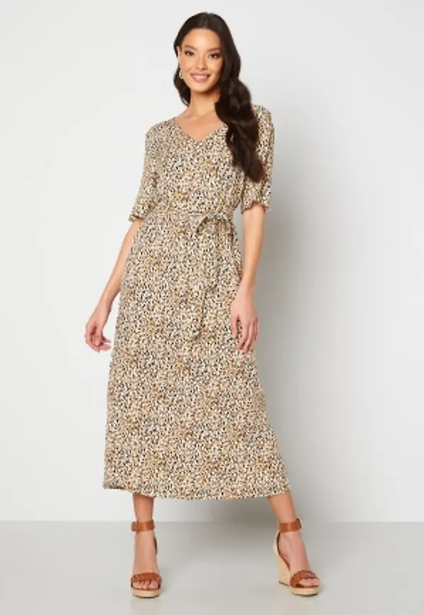 Object Collectors Item Amanda 2/4 Dress Cloud Dancer AOP Leo 40