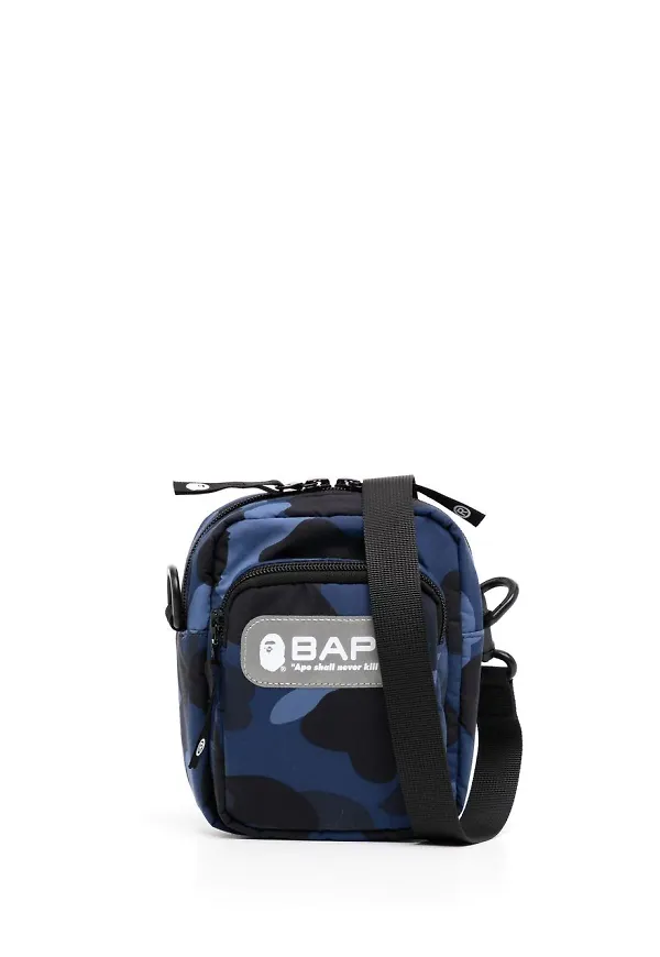 A BATHING APE® kamouflagemönstrad axelremsväska - Blå