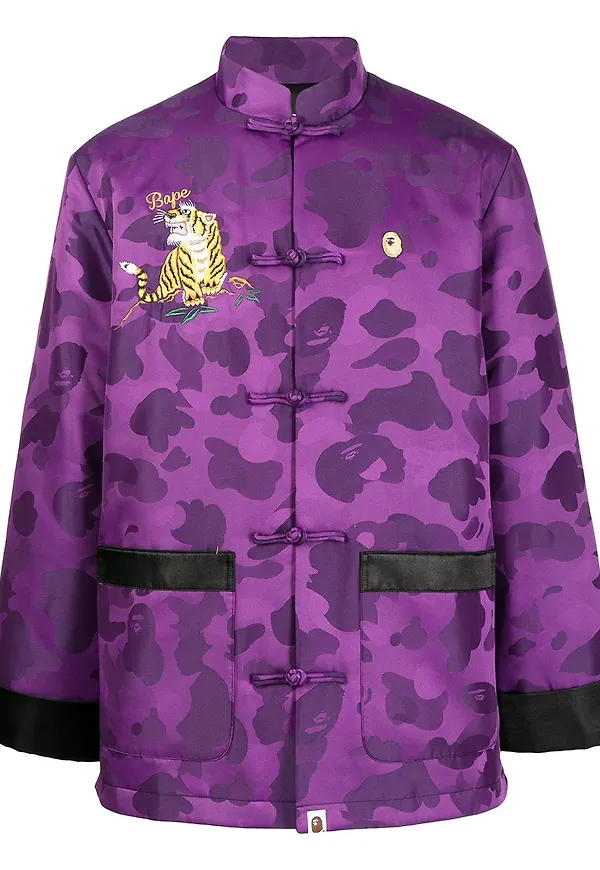 A BATHING APE® vadderad jacka med tigerbrodyr - Lila
