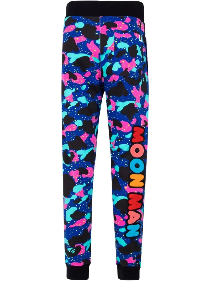 A BATHING APE® x Kid Cudi kamouflagemönstrade sweatpants - Lila