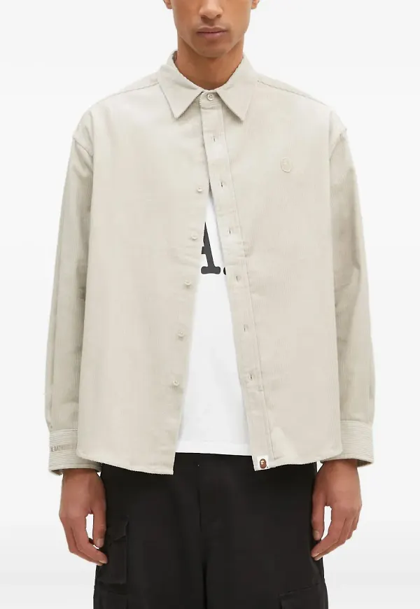 A BATHING APE® manchesterskjorta med knäppning - Neutral