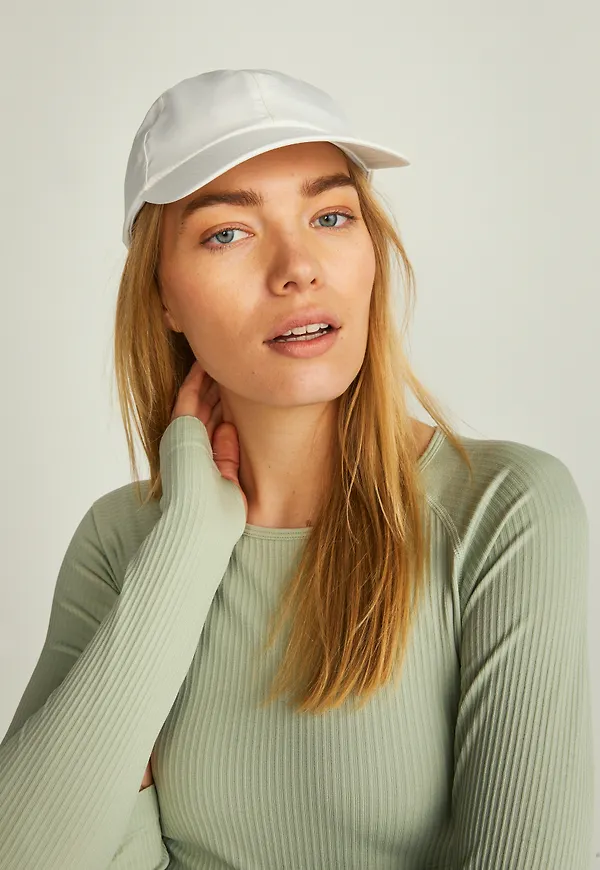 Active cap