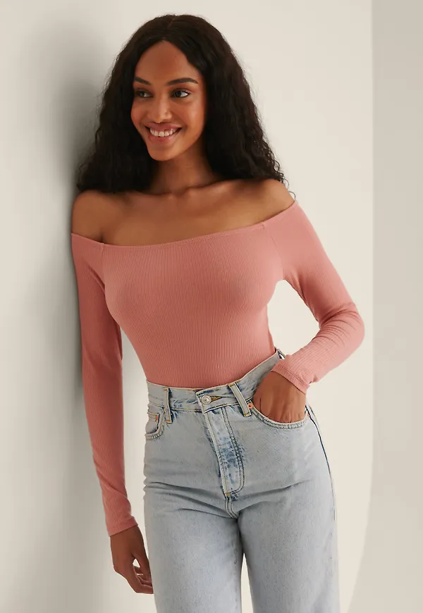 NA-KD Basic Rib bare offshouldertopp - Pink