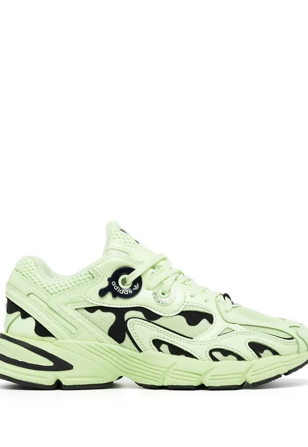 adidas Astir låga sneakers - Grön