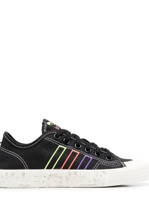 adidas låga tygsneakers - Svart