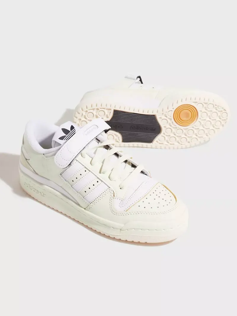 Adidas Originals - White - Forum 84 Low W