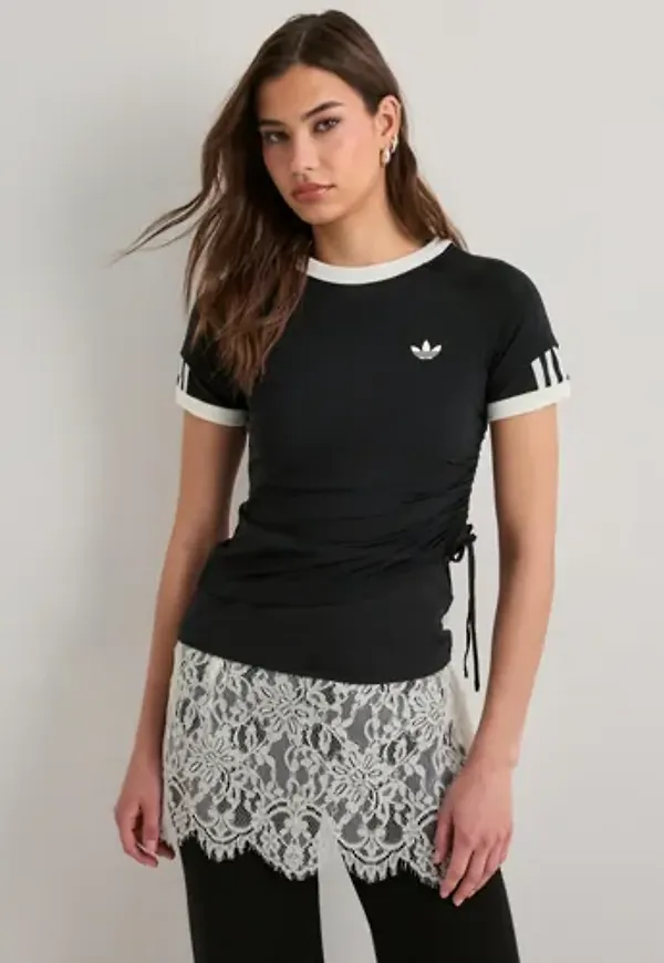 Adidas Originals - Svart - Layered Calitee