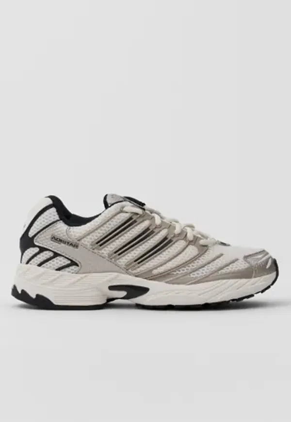 Adidas Originals - Vit - Adistar Control 3