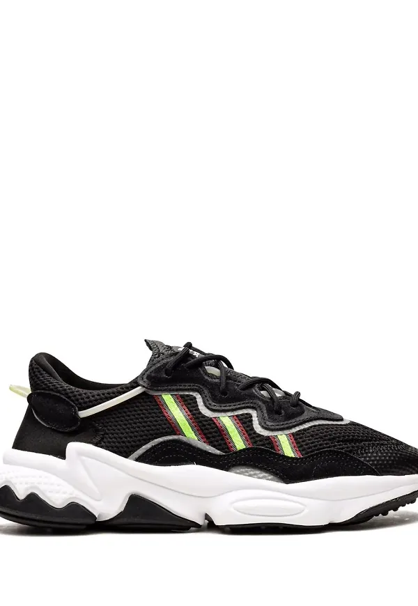 adidas Ozweego låga sneakers - Svart