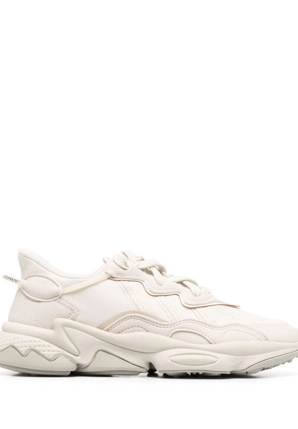 adidas Ozweego träningsskor med snörning - Neutral