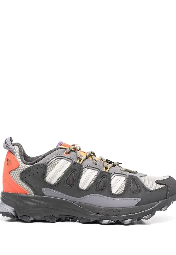 adidas sneakers med färgblock - Grå