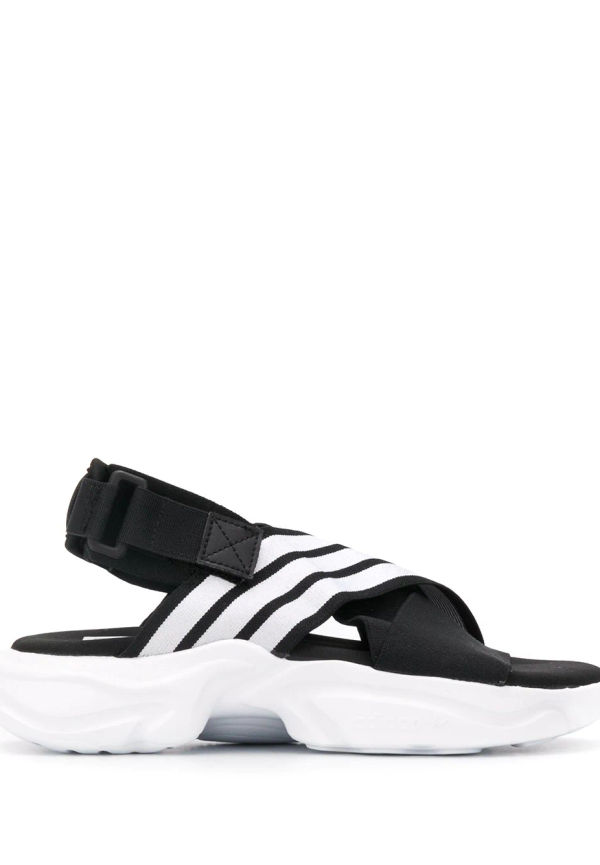 adidas sneakers med randdetalj - Svart