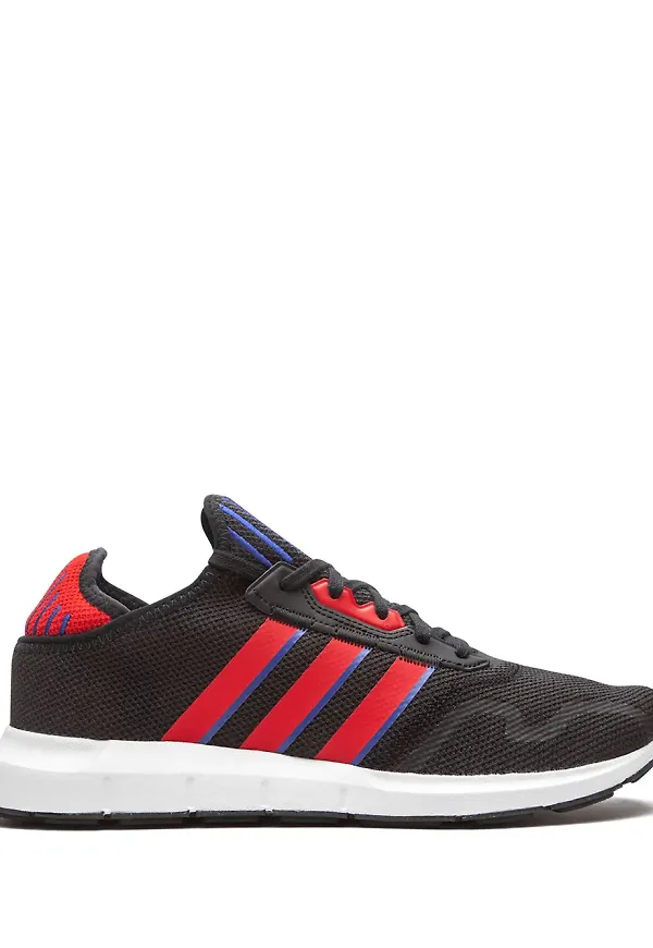 adidas Swift Run låga sneakers - Svart