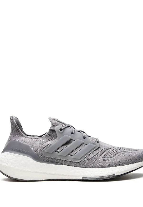 adidas Ultraboost 22 låga sneakers - Grå
