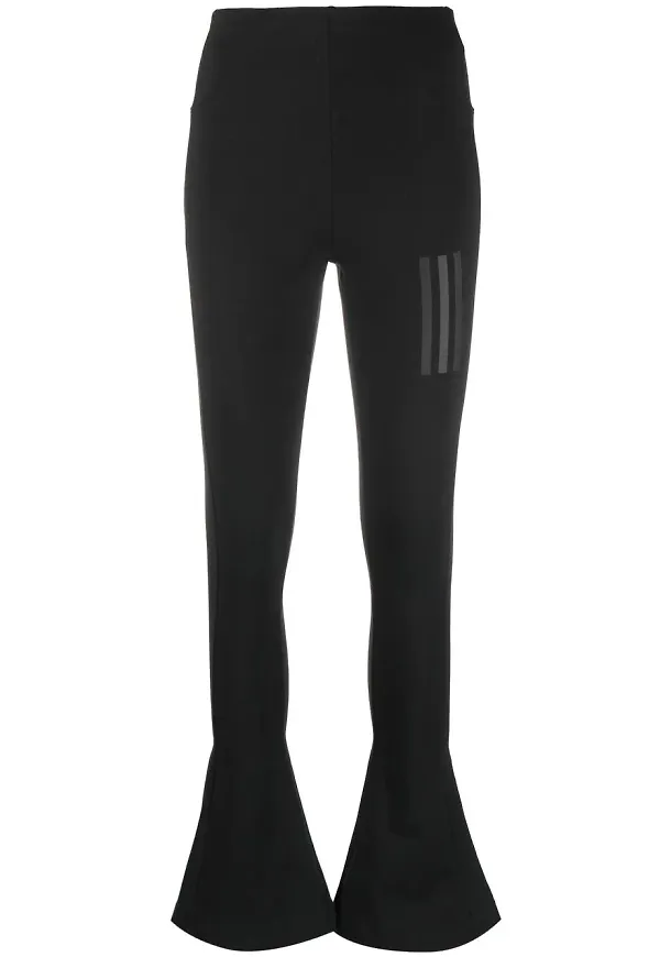 adidas utsvängda leggings med randdetalj - Svart