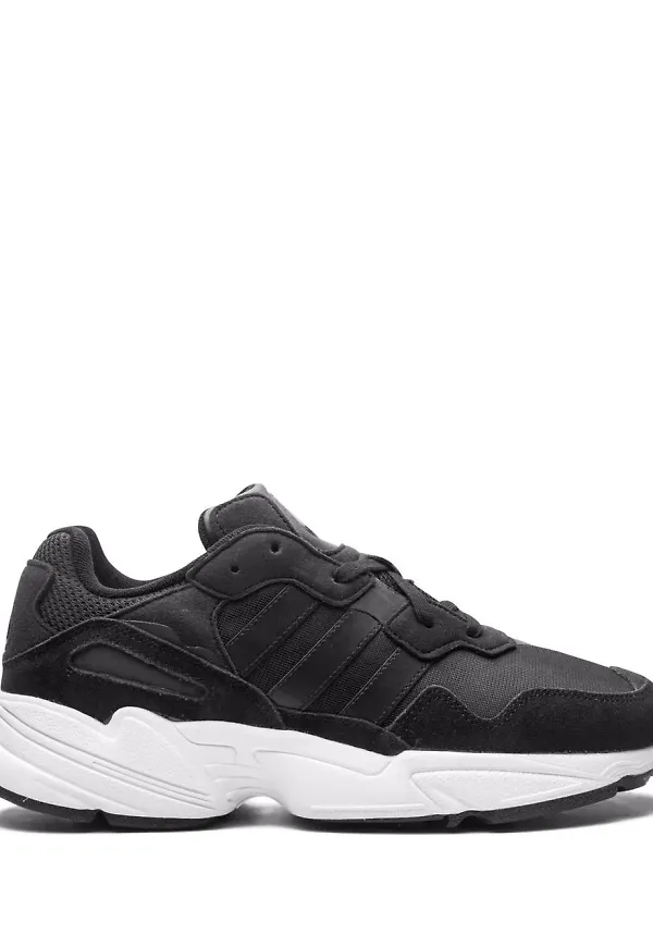adidas Yung-96 låga sneakers - Svart