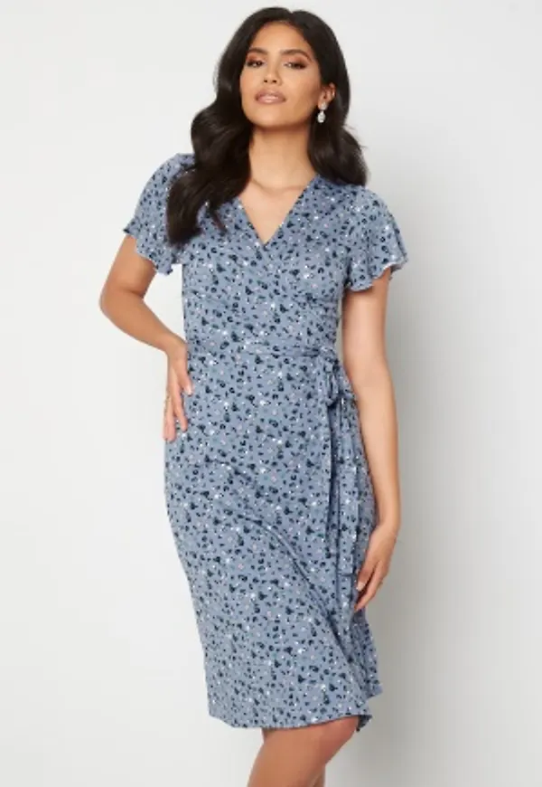 Happy Holly Amanda wrap dress Light blue / Floral 52/54