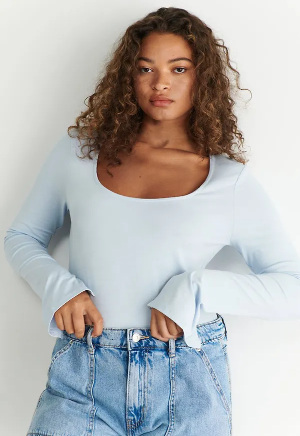 Agnes top
