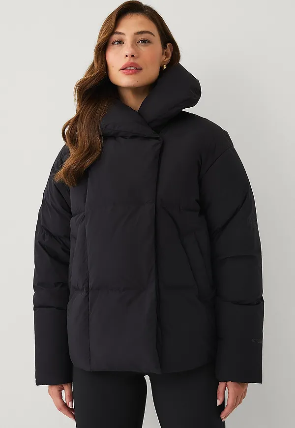 Áhkká - Dunjacka Warm Quilted Jacket With Shawl - Svart