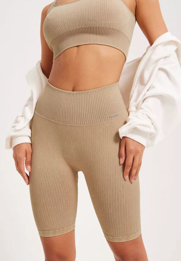 Aim'n - Cykelbyxor - Sand - Ribbed Seamless Biker Shorts - Träningskläder