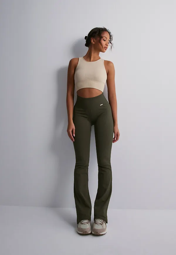 Aim'n - Grön - Ribbed Seamless Flare Tights