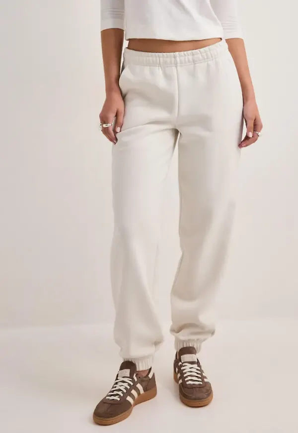 Aim'n - Vit - Classic Sweatpants