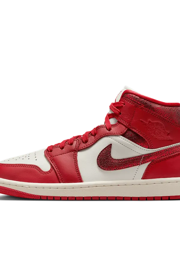 Air Jordan 1 Mid SE