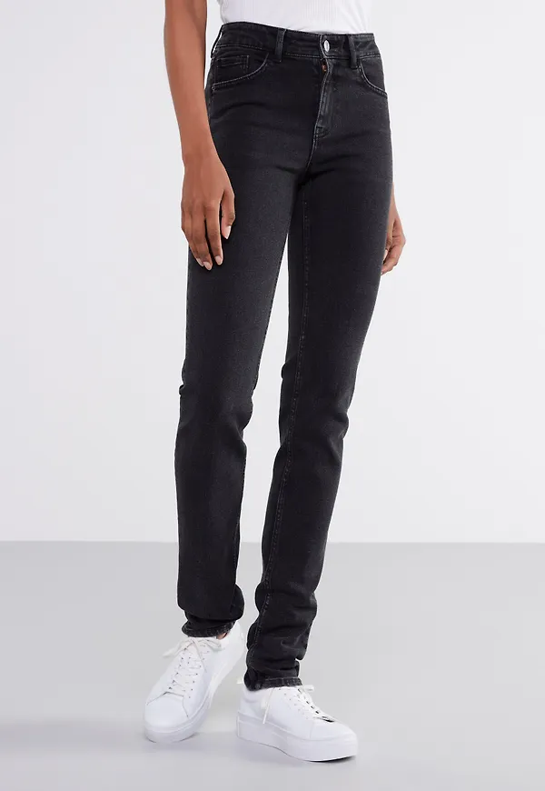 ALBA Slim straight jeans
