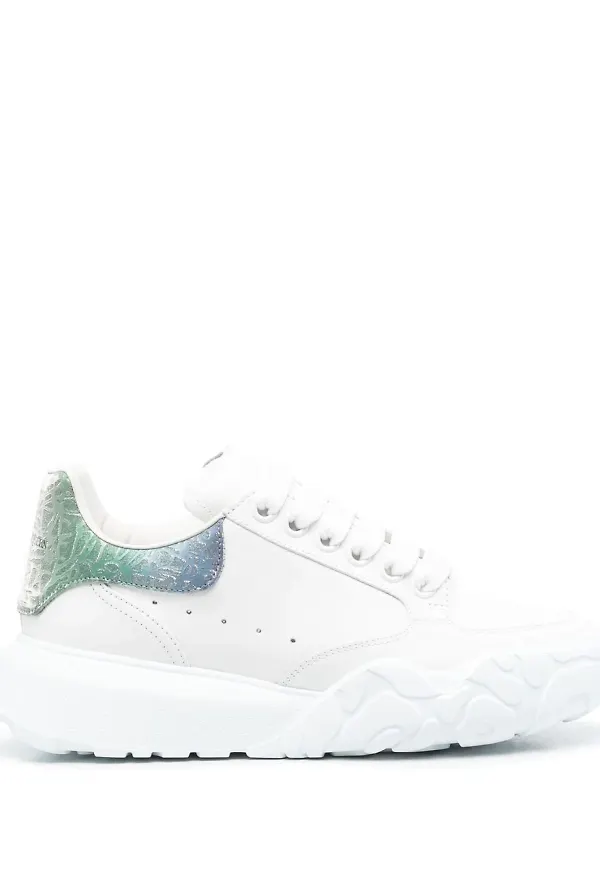 Alexander McQueen Court sneakers i oversize-modell - Vit