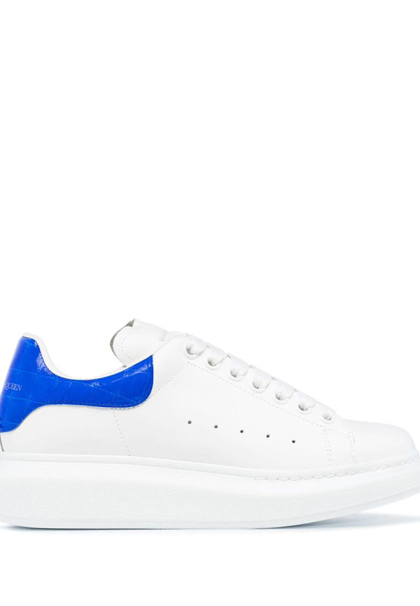 Alexander McQueen låga sneakers i oversize-modell - Vit