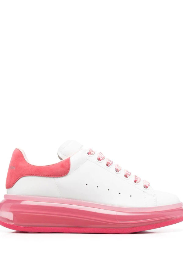 Alexander McQueen låga sneakers i oversize-modell - Vit