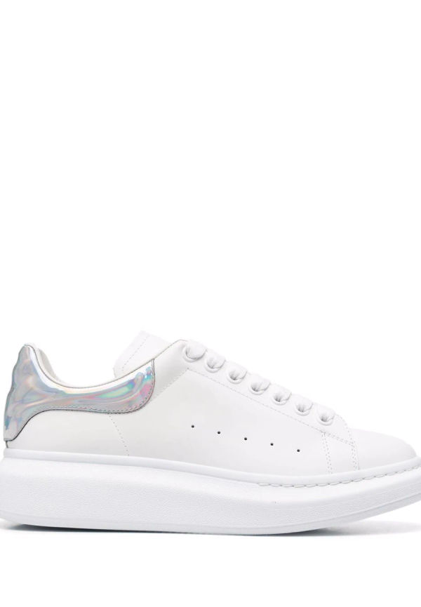 Alexander McQueen Oversized låga sneakers - Vit