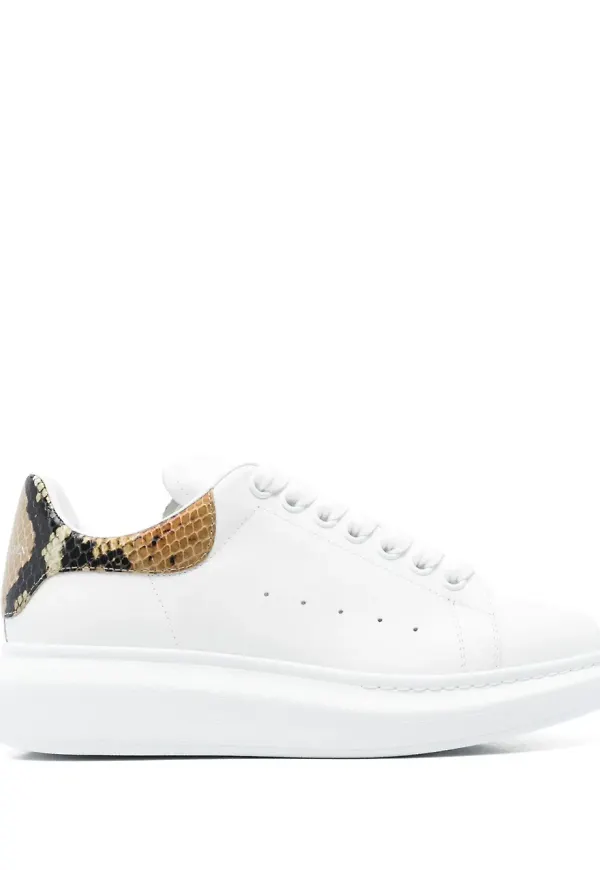Alexander McQueen Oversized sneakers - Vit