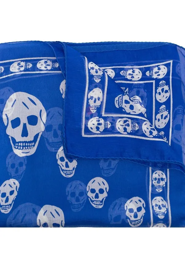 Alexander McQueen sidensjal med dödskalletryck - Blå