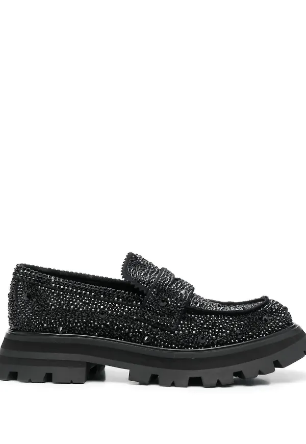 Alexander McQueen slip on-loafers med strass - Svart