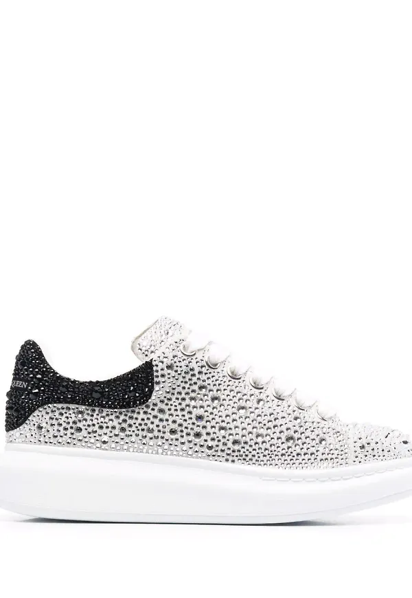 Alexander McQueen strassprydda sneakers - Vit