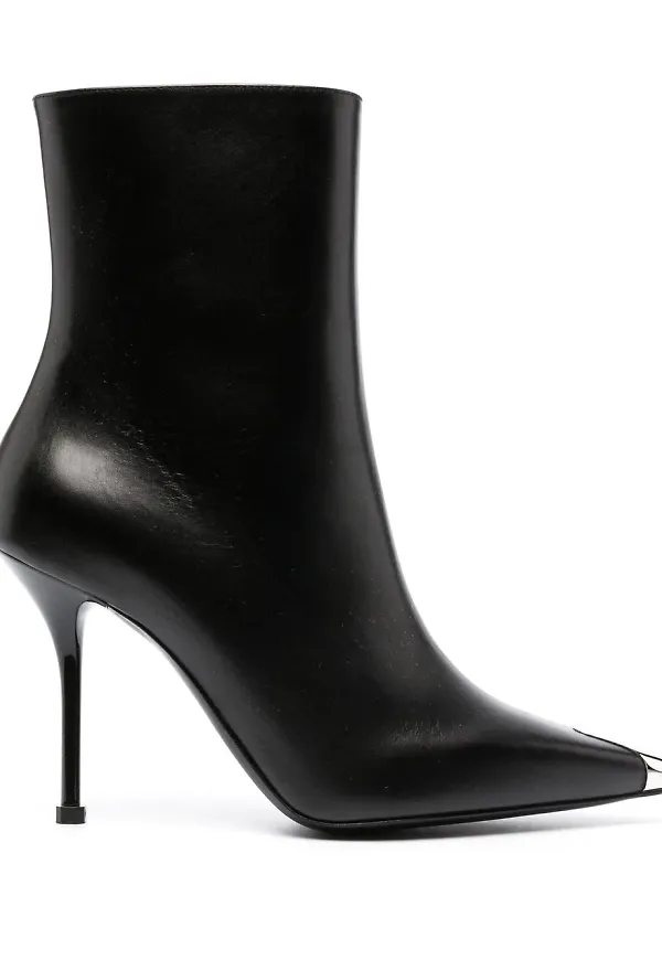 Alexander McQueen stövletter med tåhätta - Svart