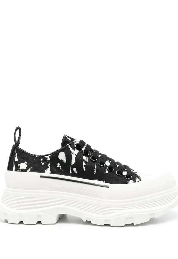Alexander McQueen Tread Slick grova sneakers - Svart