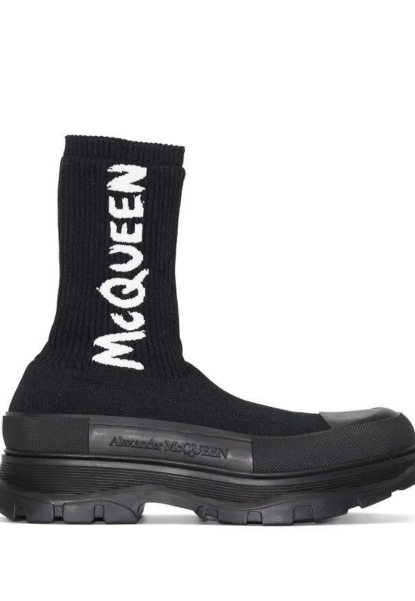 Alexander McQueen Tread stövlar med stil - Svart