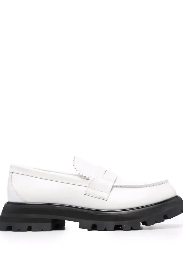Alexander McQueen Wander läderloafers - Vit
