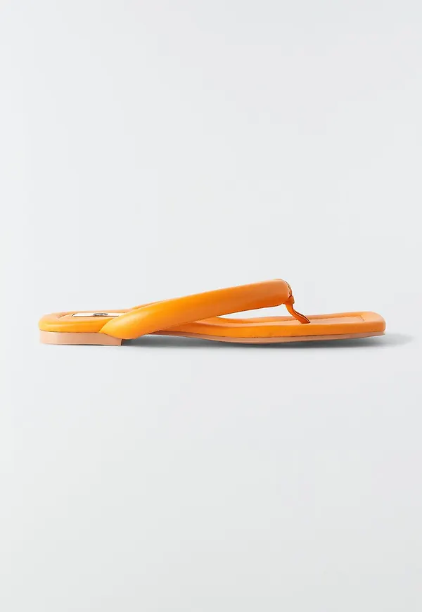 Alma sandals