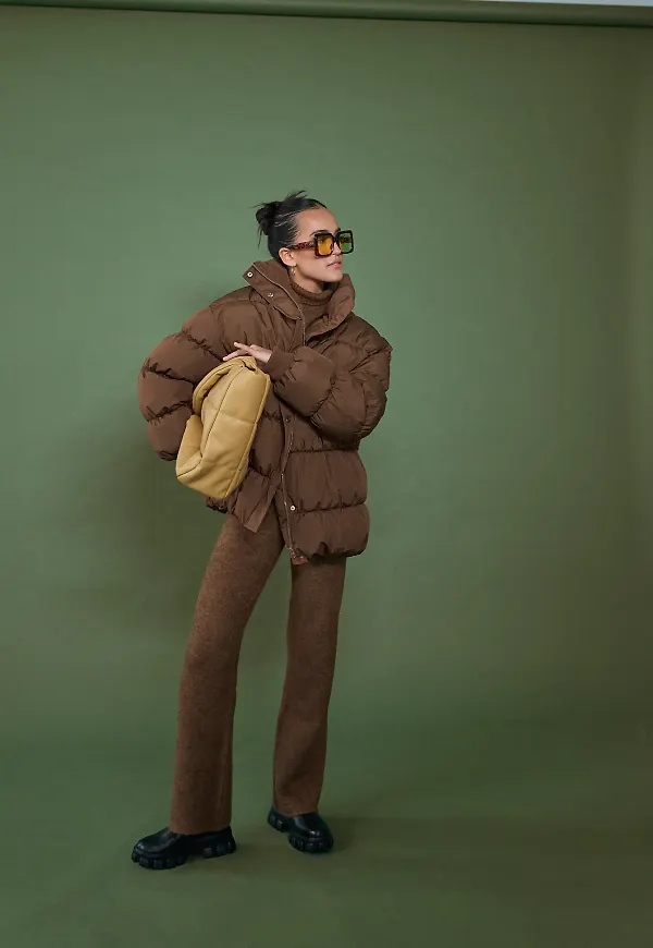 Amalie Star x NA-KD Vadderad pufferjacka - Brown