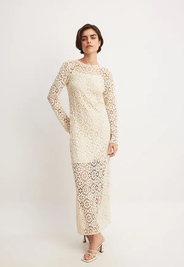Amalie Star x NA-KD Virkad rak maxiklänning - Beige