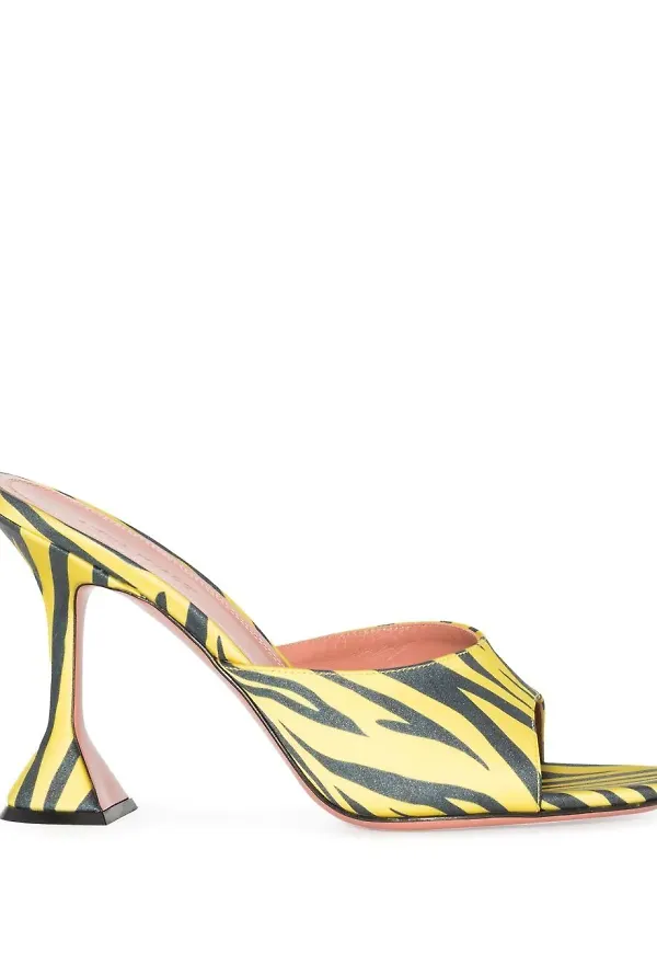 Amina Muaddi Lupita zebramönstrade slip-ons - Gul